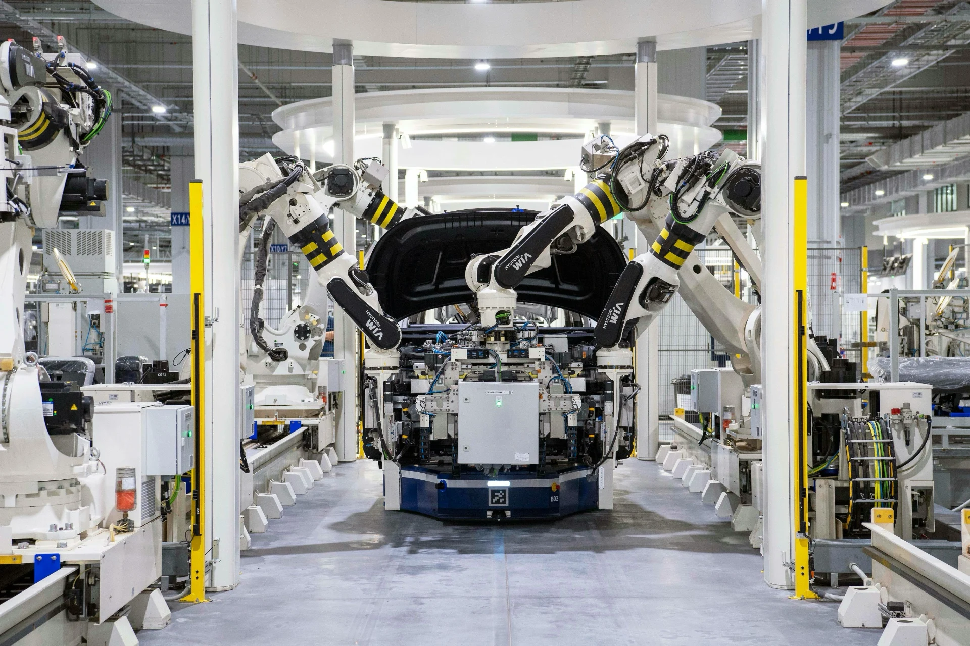 Industrial robots in a smart factory